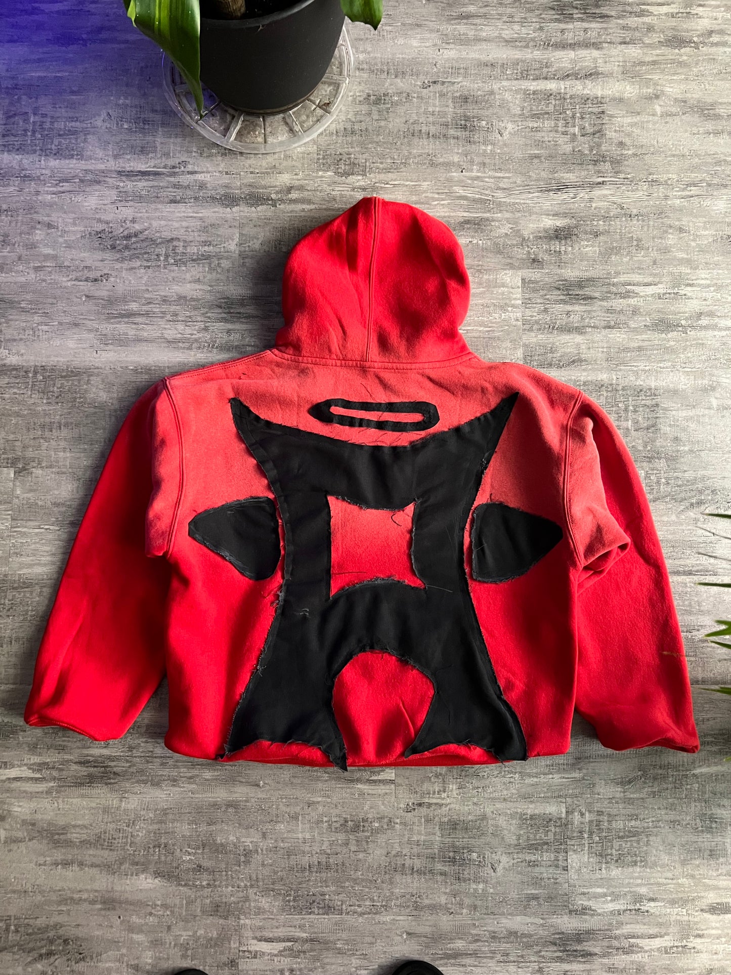 GSP DAMAGED HALO HOODY